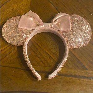 ✨ Rose Gold Mickey Ears ✨